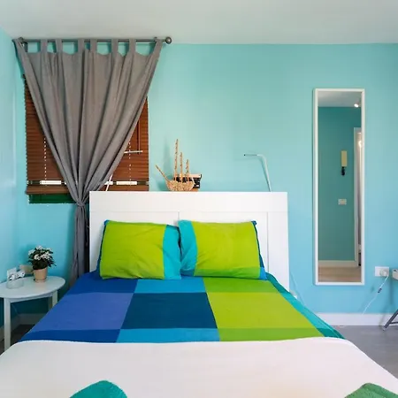 בית נופש Home2book Charming Sea Front House El Escobonal