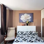 Vakantiehuis Home2book Charming Sea Front House *