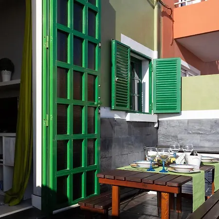 Home2book Charming Sea Front House *