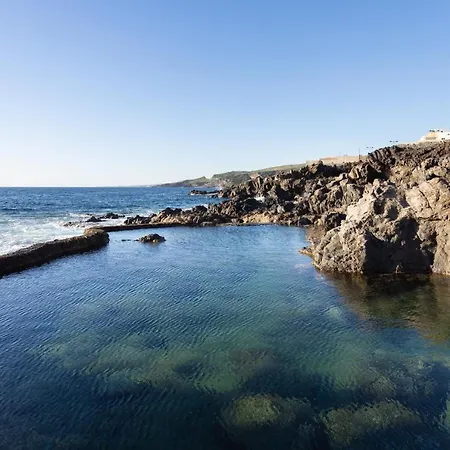 Home2book Charming Sea Front House Дом отдыха