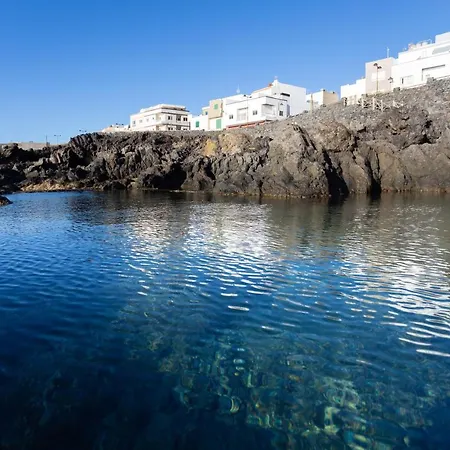 Home2book Charming Sea Front House Semesterbostad El Escobonal