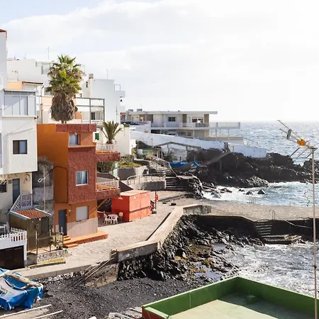 Home2book Charming Sea Front House