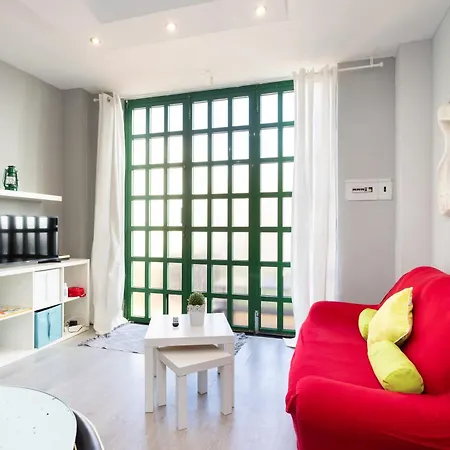 Дом отдыха Home2book Charming Sea Front House Эль-Эскобональ