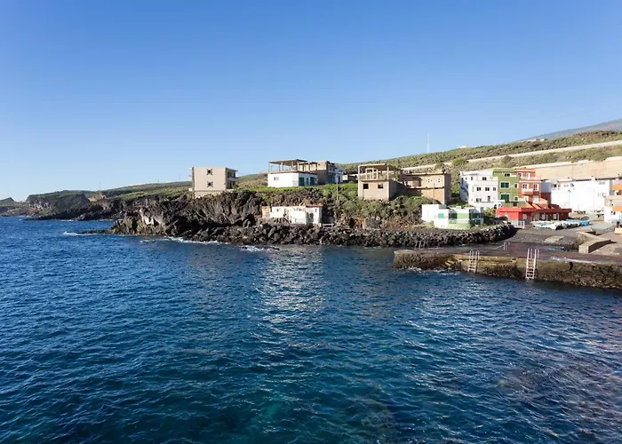 Casa vacanze Home2book Charming Sea Front House *