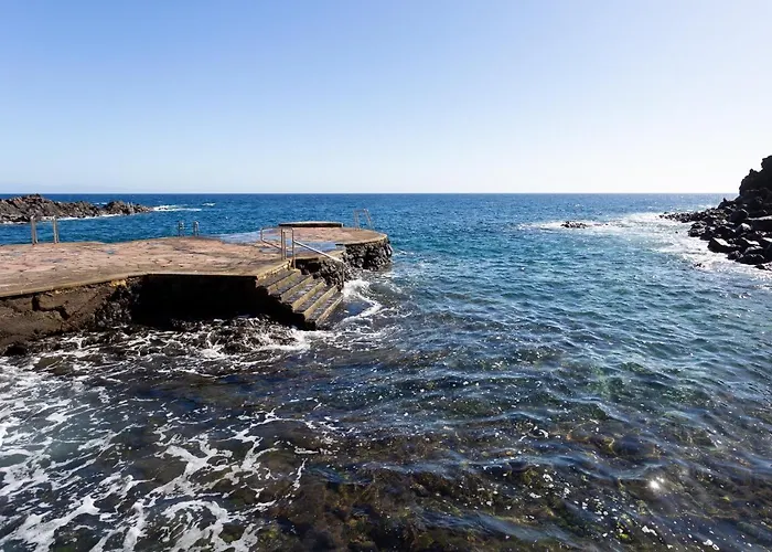 Dom wakacyjny Home2book Charming Sea Front House El Escobonal