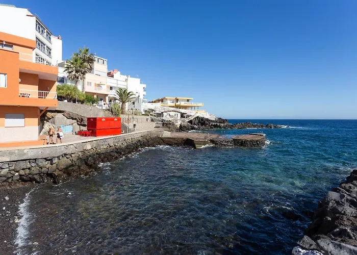 Home2book Charming Sea Front House