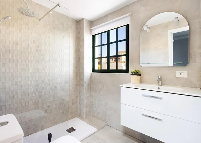 Casa vacanze Home2book Charming Sea Front House